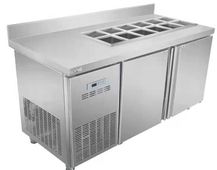 Slotted SS304 Salad Bar Commercial Restaurant Refrigerator Freezer With 2 Doors
